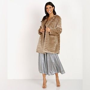 BB Dakota Mccoy Textured Faux Fur Coat (Size Small)